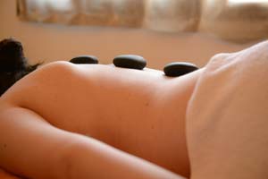 massage-stone-therapy
